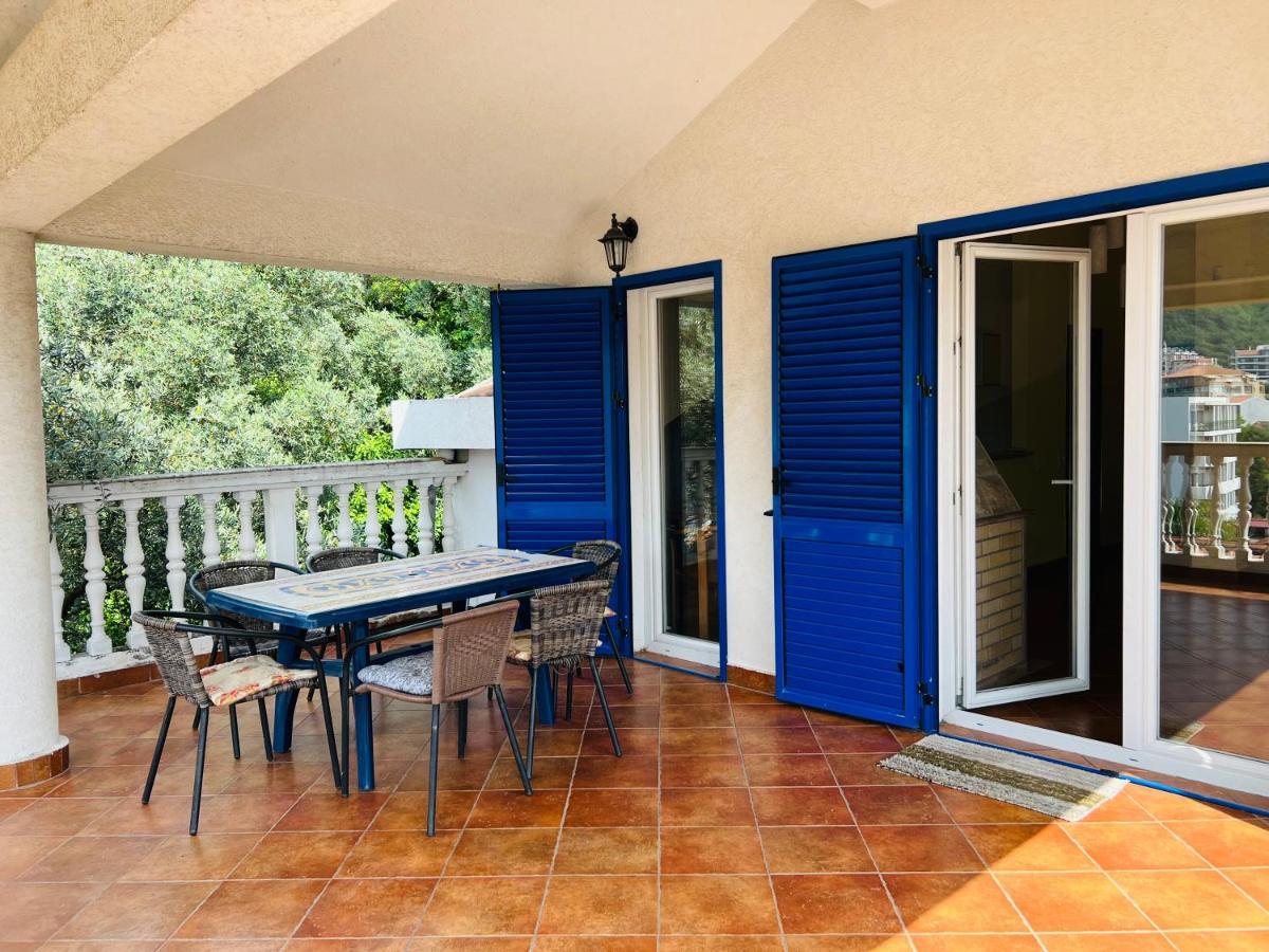 Rafailovici Holiday Apartments Экстерьер фото